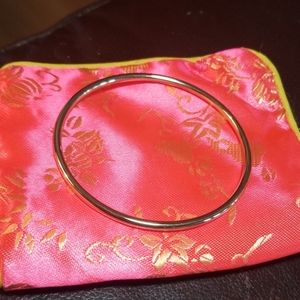 Brand new14k gold bangle